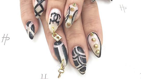 Jeweled Nails 